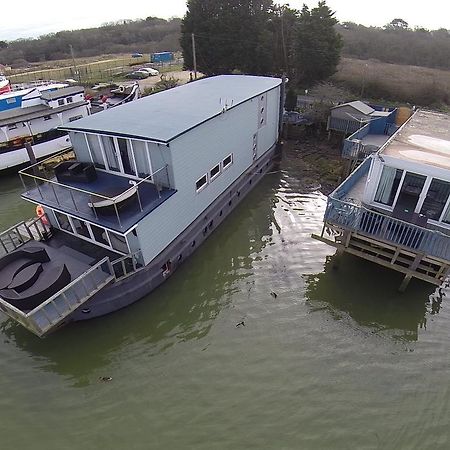 Bed and Breakfast Houseboat Harbourside View Newport  Zewnętrze zdjęcie