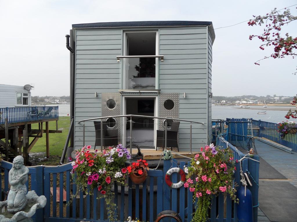 Bed and Breakfast Houseboat Harbourside View Newport  Zewnętrze zdjęcie